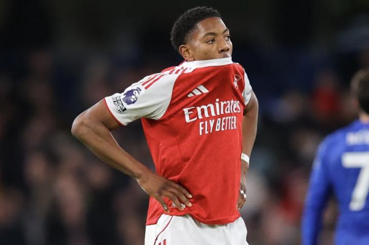  每日邮报最新消息，阿森纳今夏考虑出售年轻后卫刘易斯-斯凯利；家庭独立处理事务引发关注。 体育新闻 每日邮报最新消息，阿森纳今夏考虑出售年轻后卫刘易斯-斯凯利；家庭独立处理事务引发关注。 体育新闻 每日邮报最新消息，阿森纳今夏考虑出售年轻后卫刘易斯-斯凯利；家庭独立处理事务引发关注。 体育新闻