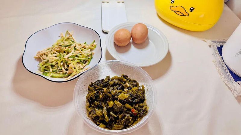  清爽凉拌菜：开启换季饮食的减法秘籍 情感心理