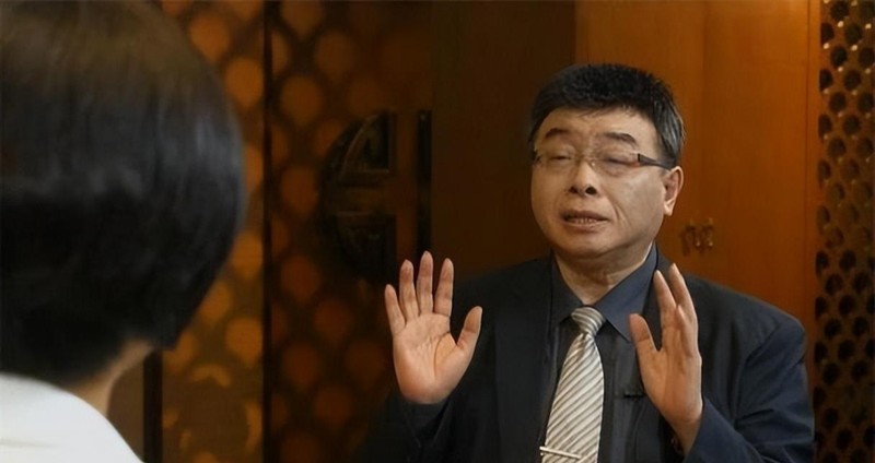  从学术精英到政治弄潮儿：邱毅的职业路径与选择迷途 新闻 从学术精英到政治弄潮儿：邱毅的职业路径与选择迷途 新闻