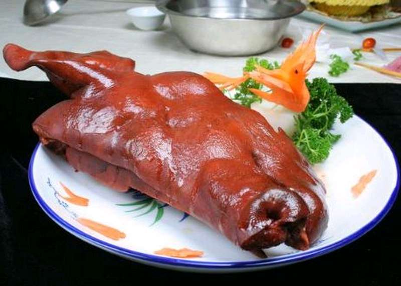  从认知鸿沟到味觉征服：动物头料理背后的技术解码与文化算法 新闻 从认知鸿沟到味觉征服：动物头料理背后的技术解码与文化算法 新闻