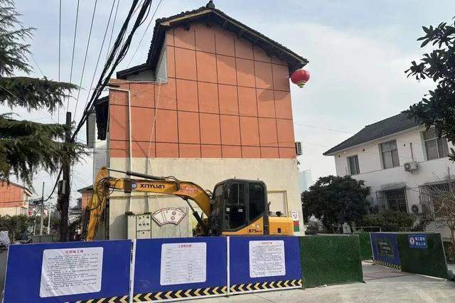从“滴漏跑冒”到“清泉入户”：何家渡社区供水管网焕新的技术复盘与治理方法论 新闻